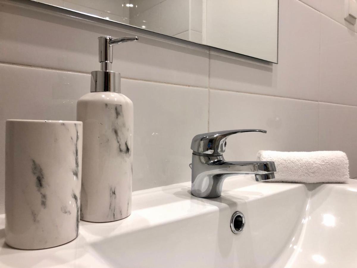 Cozy And Stylish Studio Apt Just 800M From The Beach - New On Booking! البوفيرا المظهر الخارجي الصورة