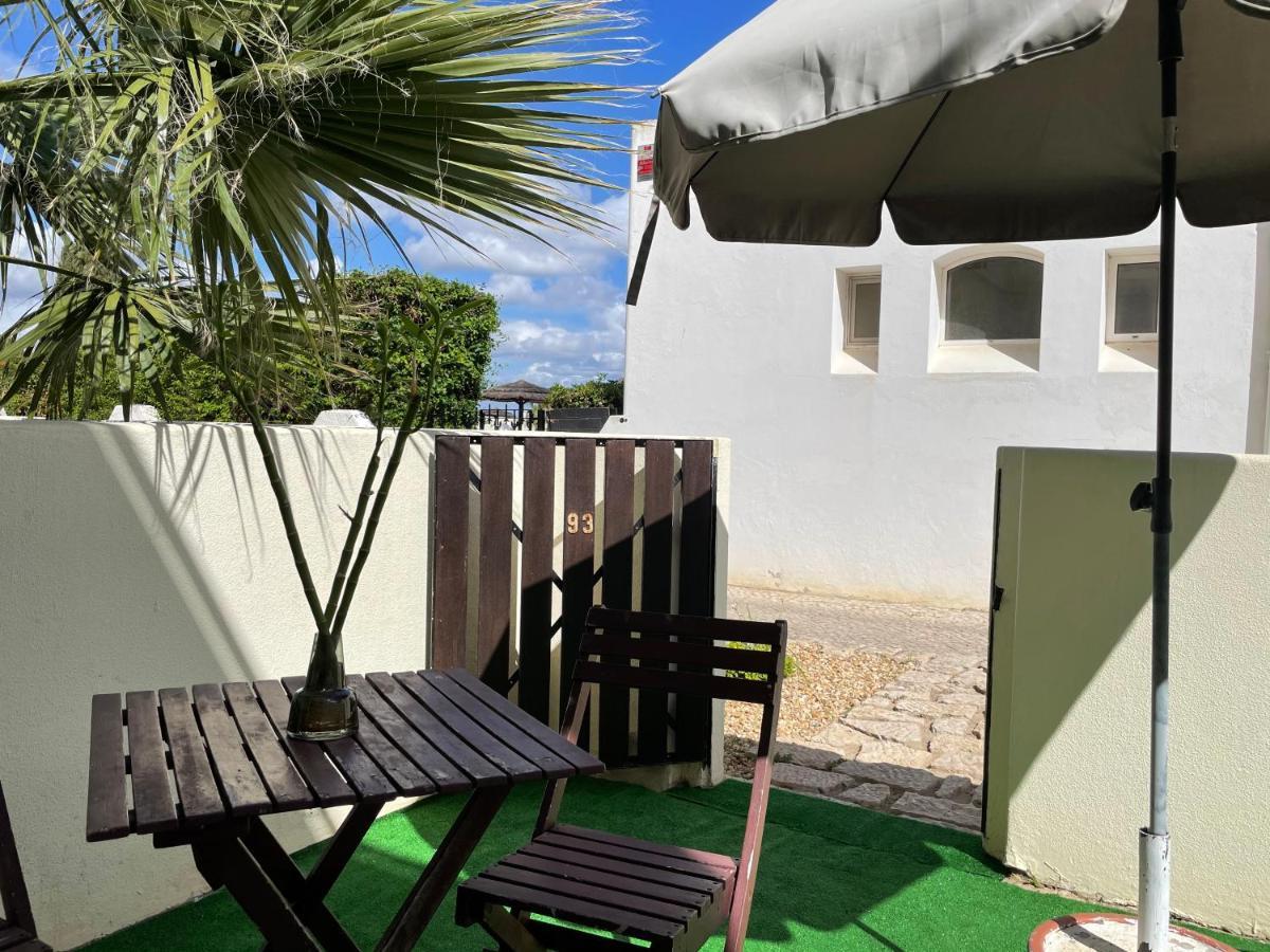 Cozy And Stylish Studio Apt Just 800M From The Beach - New On Booking! البوفيرا المظهر الخارجي الصورة